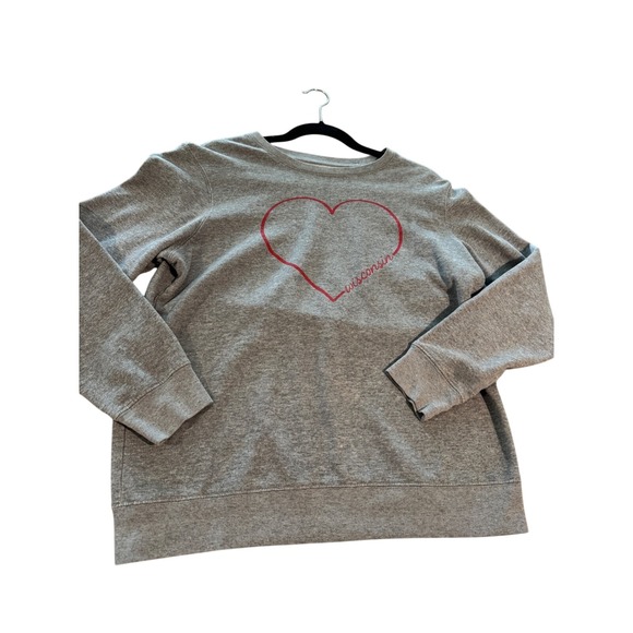 Home Goods Tops - Home Free Wisconsin Heart Graphic Sweatshirt Pullover Gray Size L 12 14‎